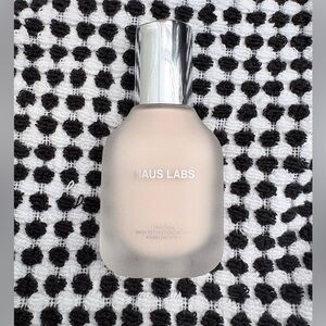 Haus Labs Triclone Tech Foundation.